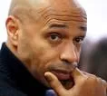 Thierry Henry Bantah Kabar Palsu Terkait Tuduhan Man City