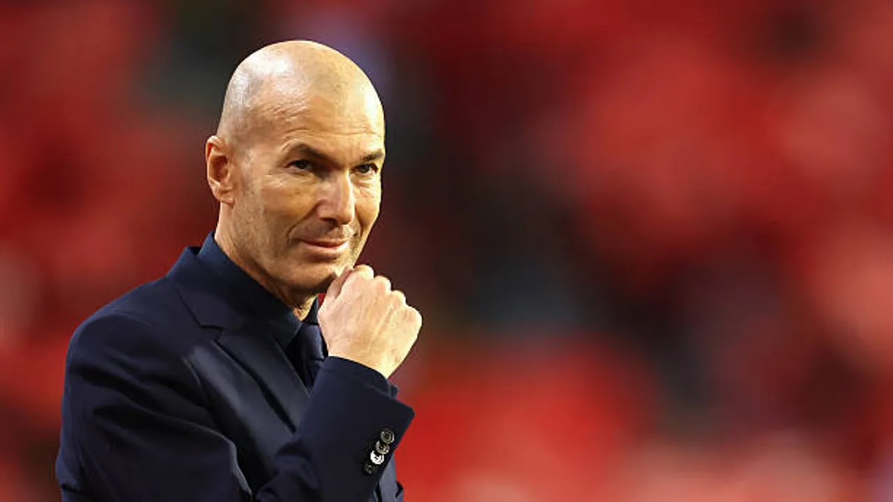 Zinedine Zidane Histeris Sambut Gol Indah Michael Olise