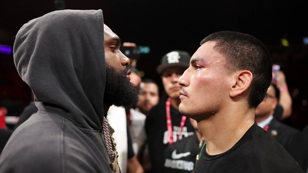 Jaron Ennis Buka Peluang Hadapi Vergil Ortiz di Kelas Middleweight