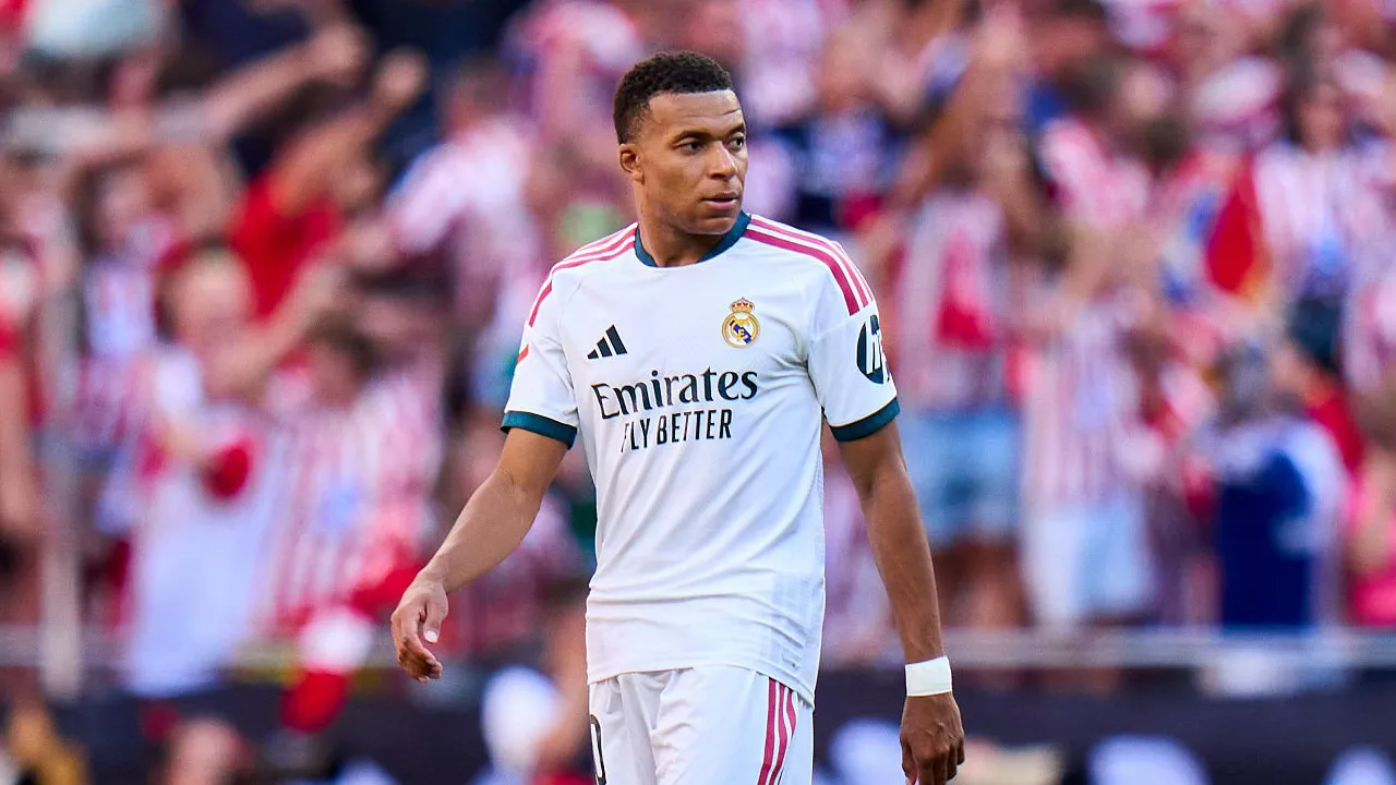 Kylian Mbappe Nyaris Masuk Ruang Operasi, Keputusan Ini Selamatkan Musimnya