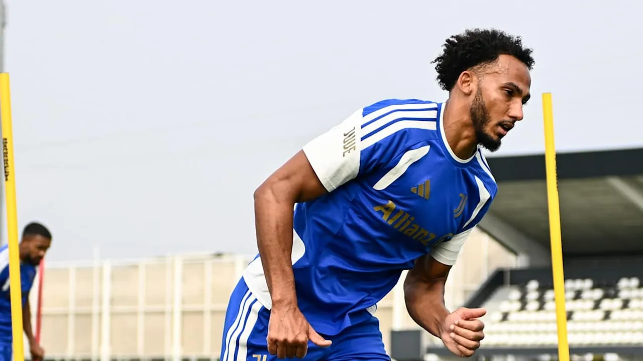 Lloyd Kelly Sudah Bukan Lagi Starter di Juventus, Jhon Lucumi Lebih Disukai