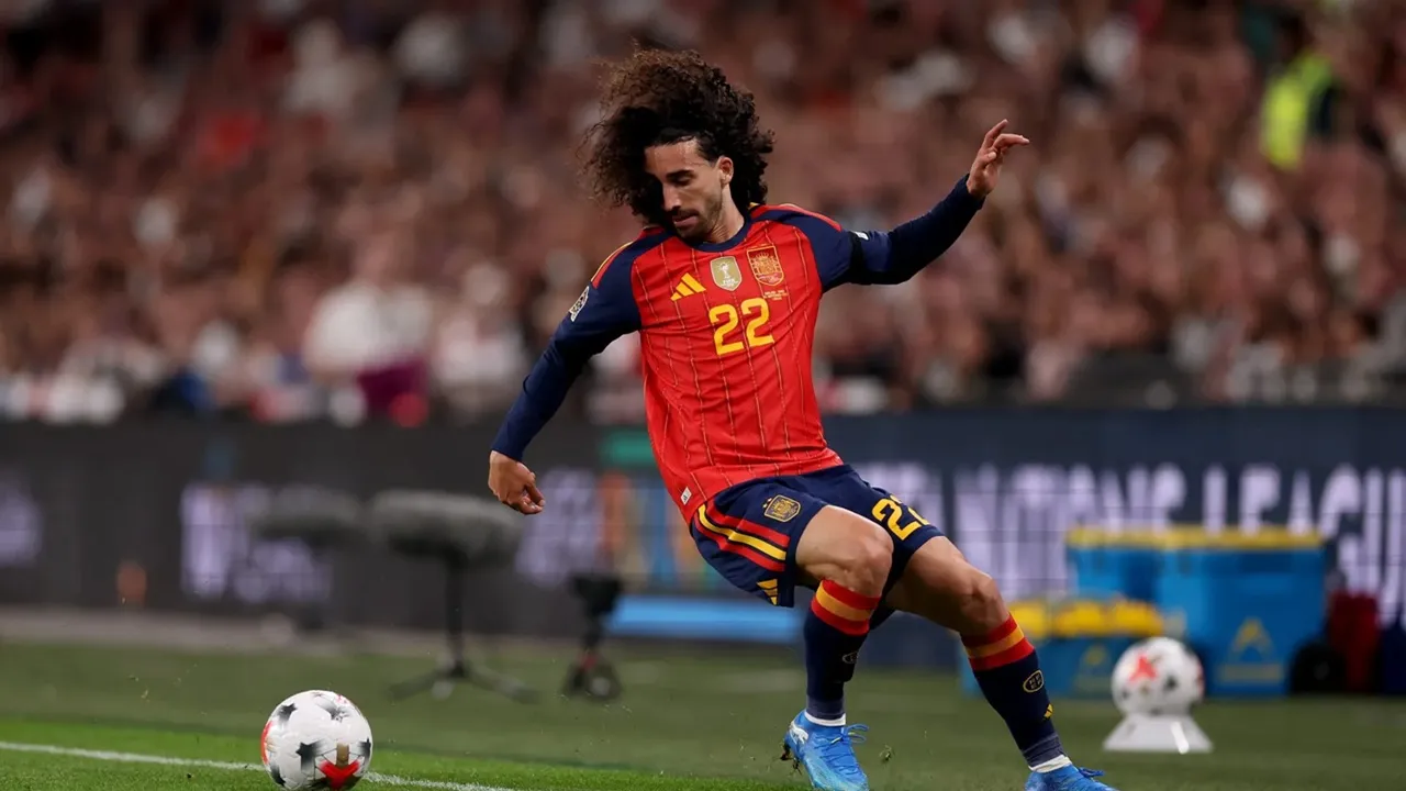 Marc Cucurella Dapatkan Pujian dari Luis de la Fuente