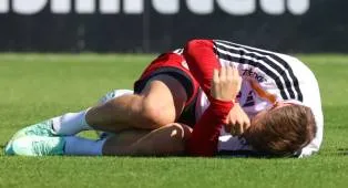 Nico Schlotterbeck Didiagnosa Alami Cedera Pergelangan Kaki Saat Latihan