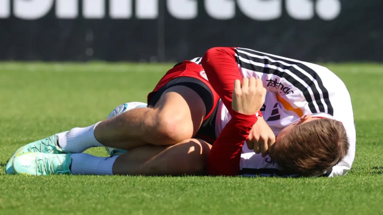 Nico Schlotterbeck Didiagnosa Alami Cedera Pergelangan Kaki Saat Latihan