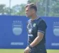 Pelatih Persib Sabar Nantikan Momen Turunkan Sandy Walsh