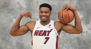 Pemain NBA Kenalkan Jersei Anyar di Media Day 2023