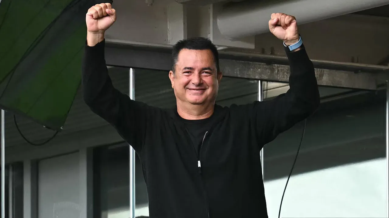 Pemilik Hull City Minta Man City Dihukum Berat atas Skandal Finansial