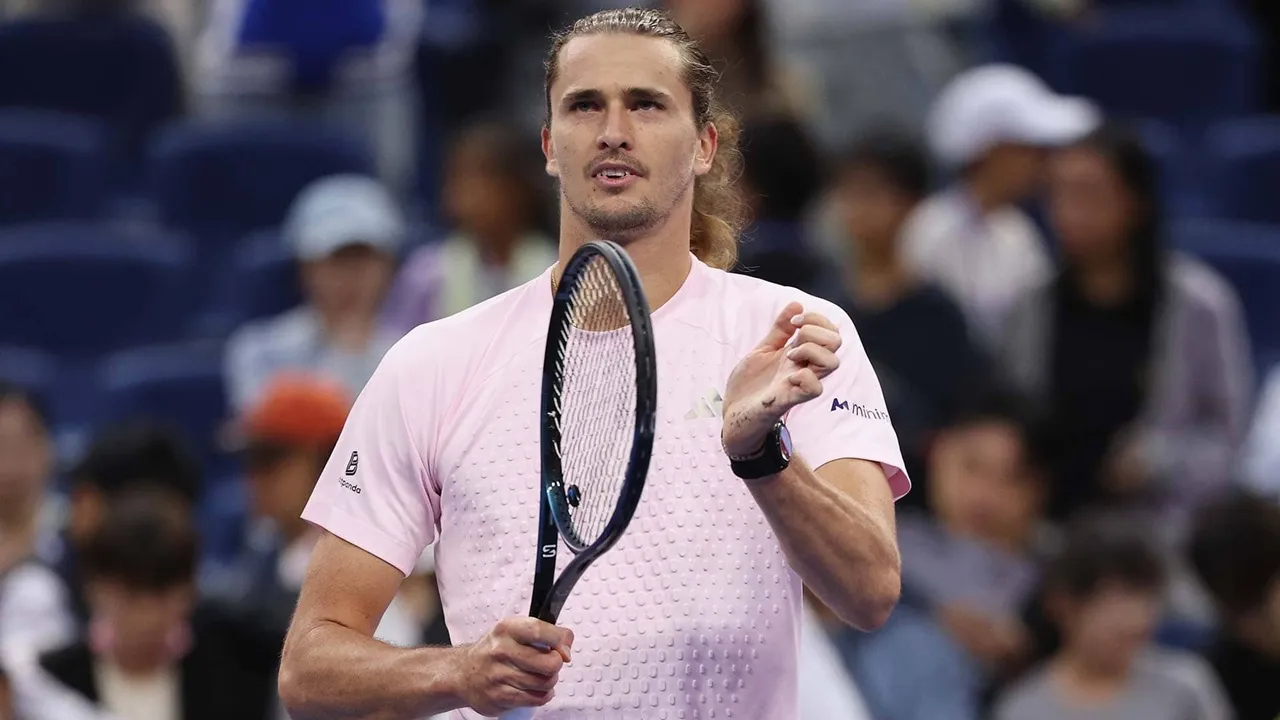 Cameron Norrie Tertunduk Lesu, Alexander Zverev Bertahan Di Beijing