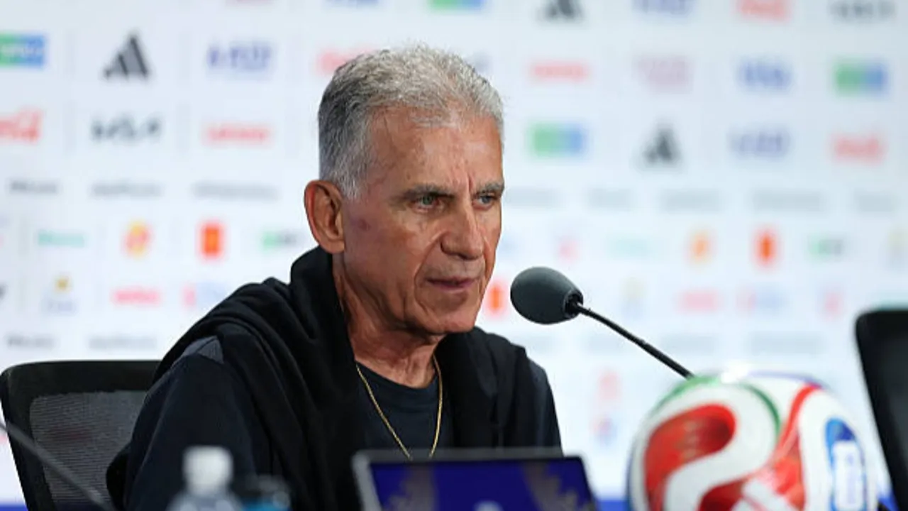 Carlos Queiroz memutuskan mengakhiri kerja sama dengan Ghana usai kekalahan dari Gambia