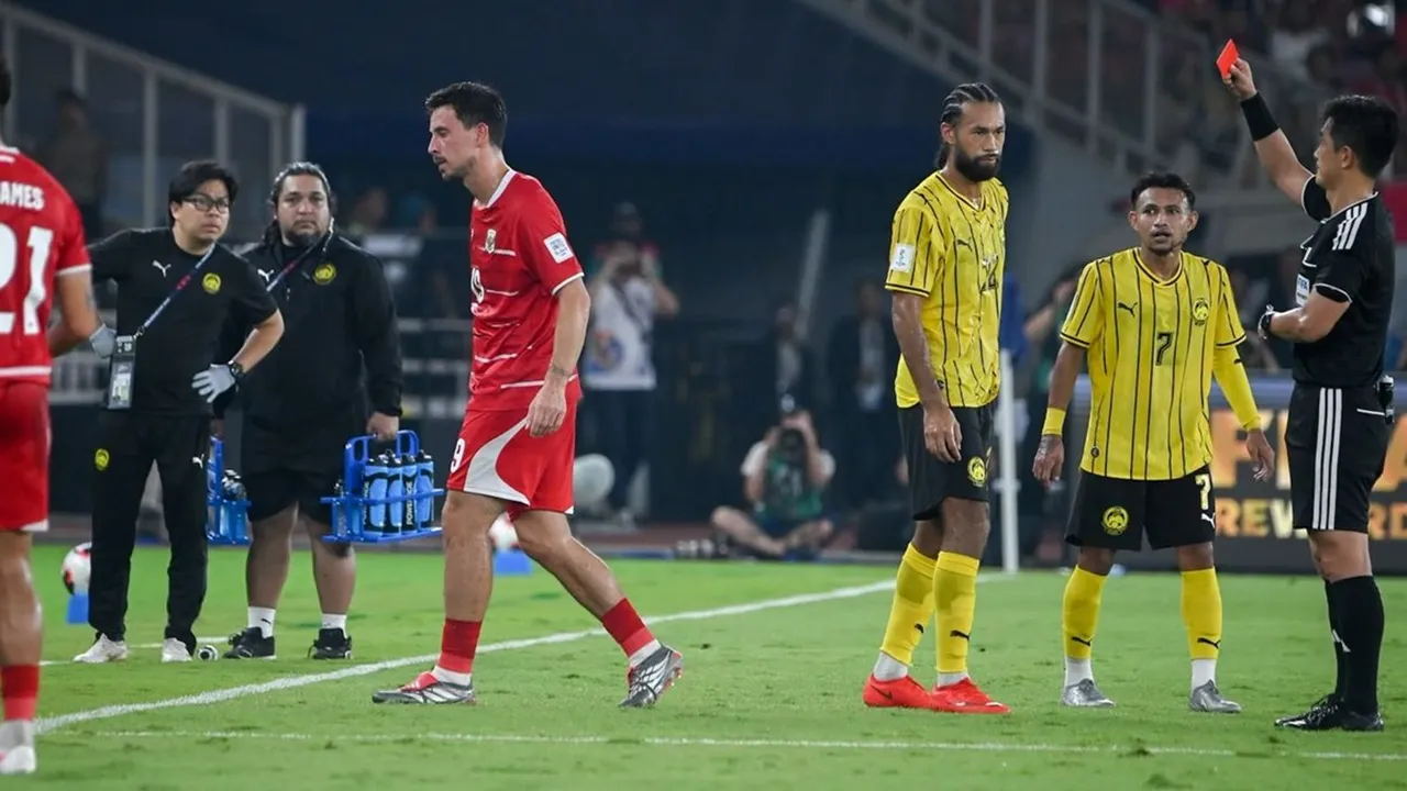 John Herdman Beberkan Kondisi Mental Thom Haye Usai Dikartu Merah