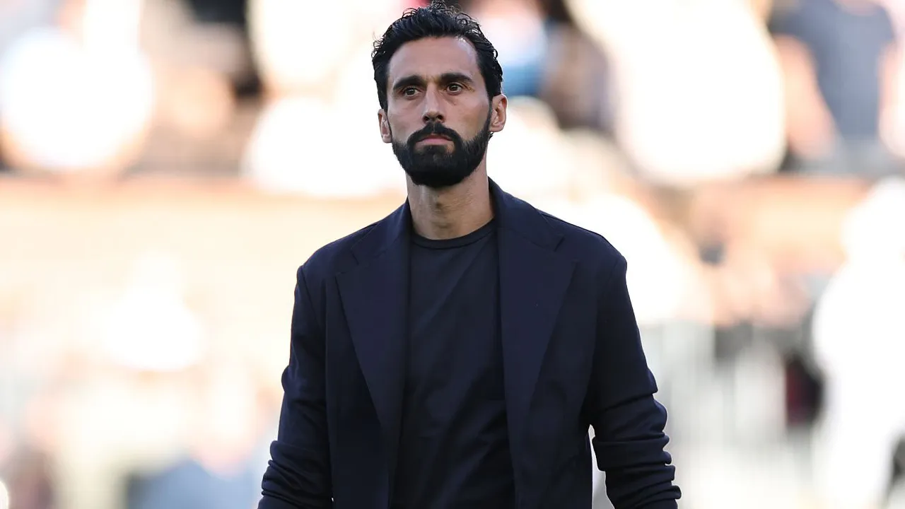 Komentar Soal Wasit Berujung Masalah, Alvaro Arbeloa Didakwa FA
