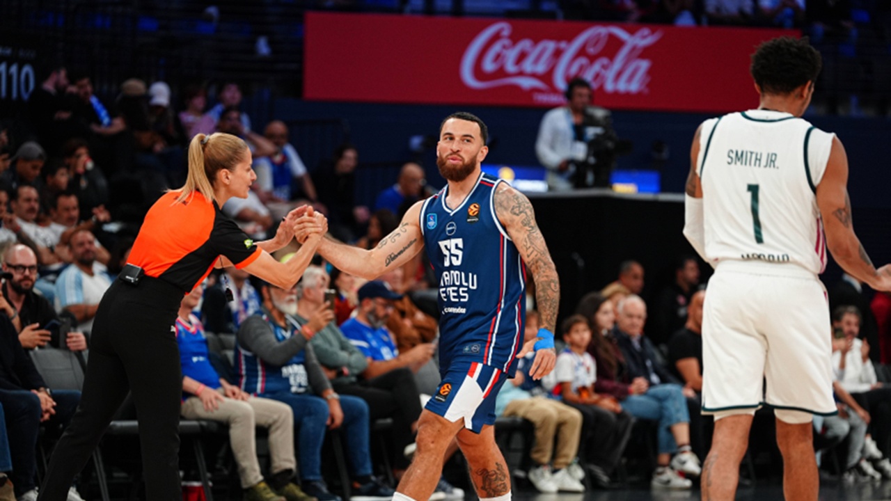 Mike James Beri Komentar Usai Pecundangi Real Madrid