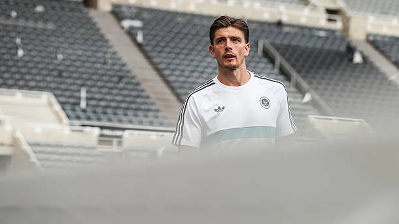 Pilih Habiskan Kontrak, Nick Pope Ingin Pindah Gratis dari Newcastle United