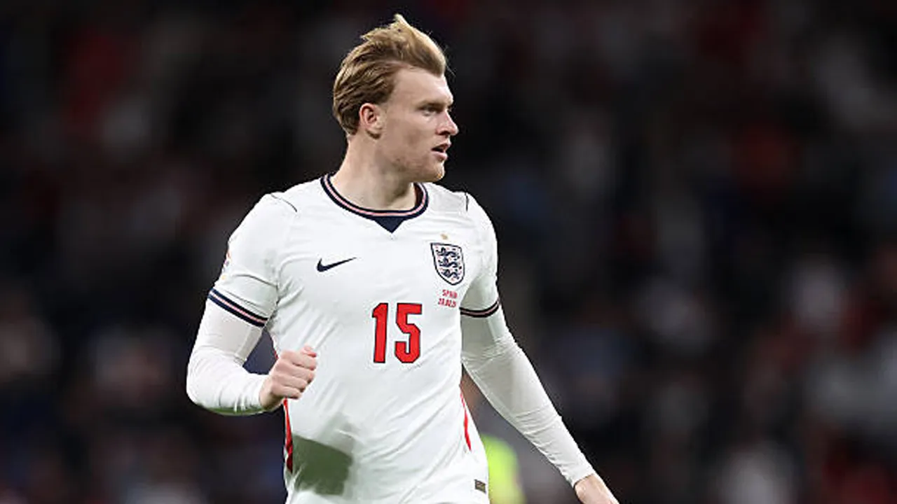 Pukul Mundur Klub Peminat, Everton Tak Berniat Jual Jarrad Branthwaite