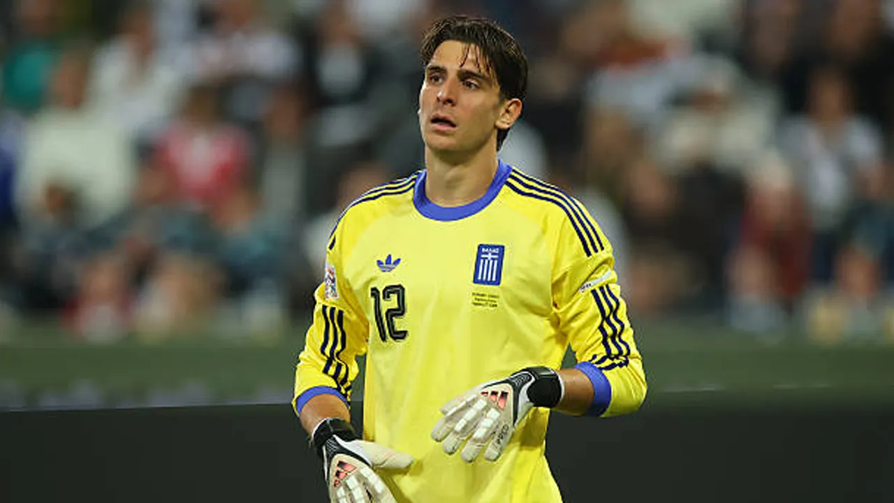 Tampil Impresif di Hull City, 2 Klub Besar EPL Pantau Konstantinos Tzolakis