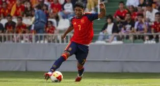 AC Milan Bersaing dengan Real Madrid Demi Dapatkan Owen Emeka
