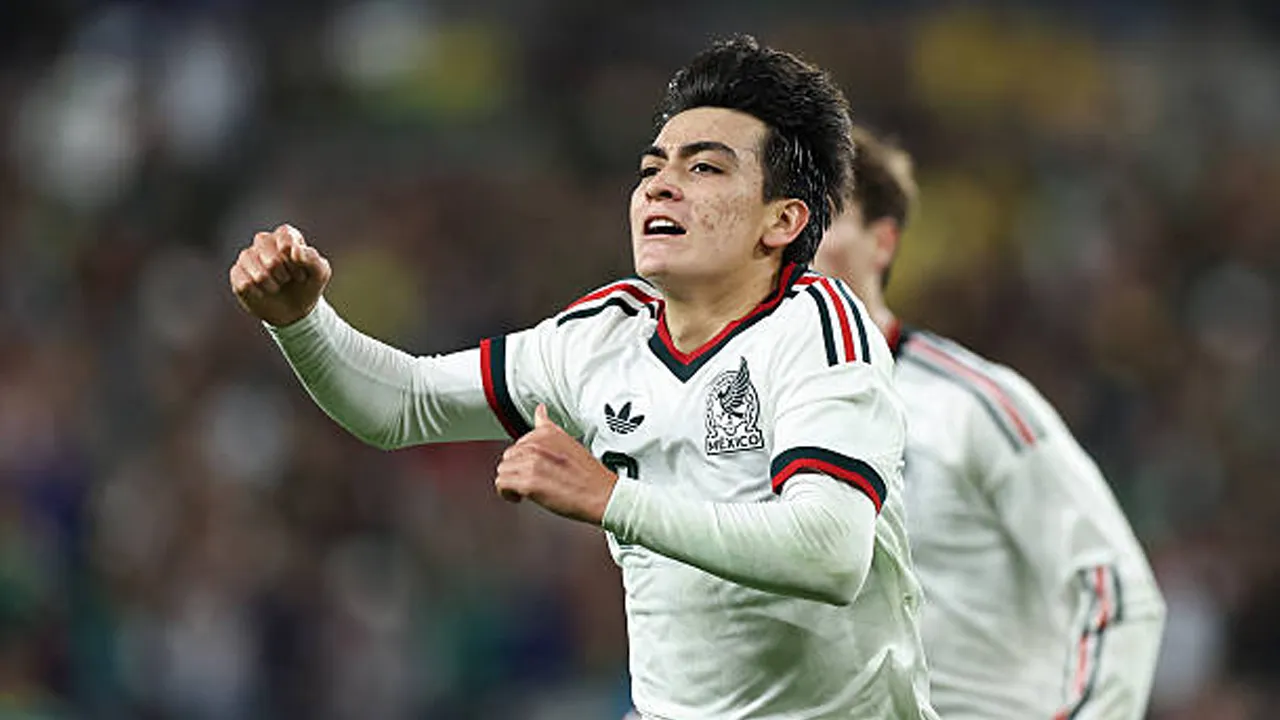 Borussia Dortmund dan Benfica Pimpin Perburuan Gilberto Mora