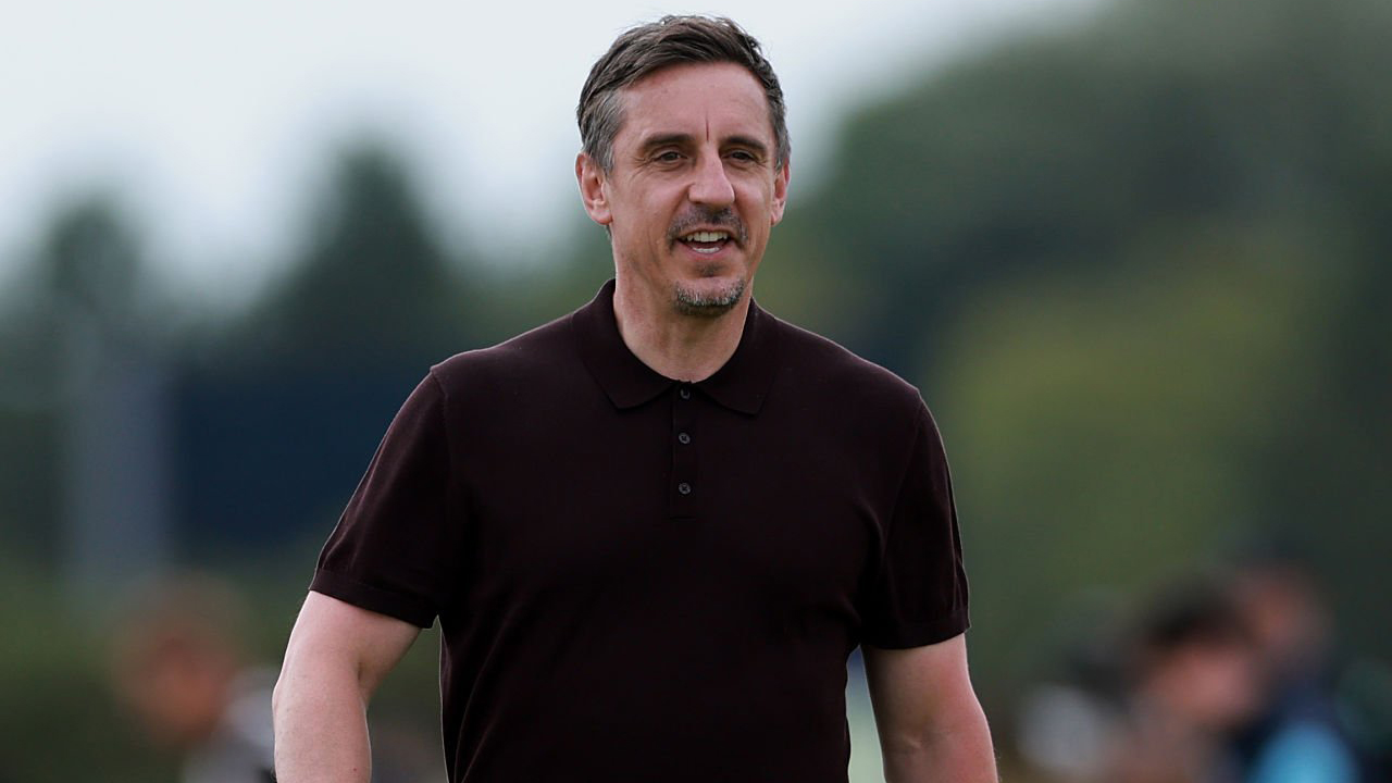 Gary Neville Sarankan Pemilik Man City Lepas Klub Usai Skandal Finansial