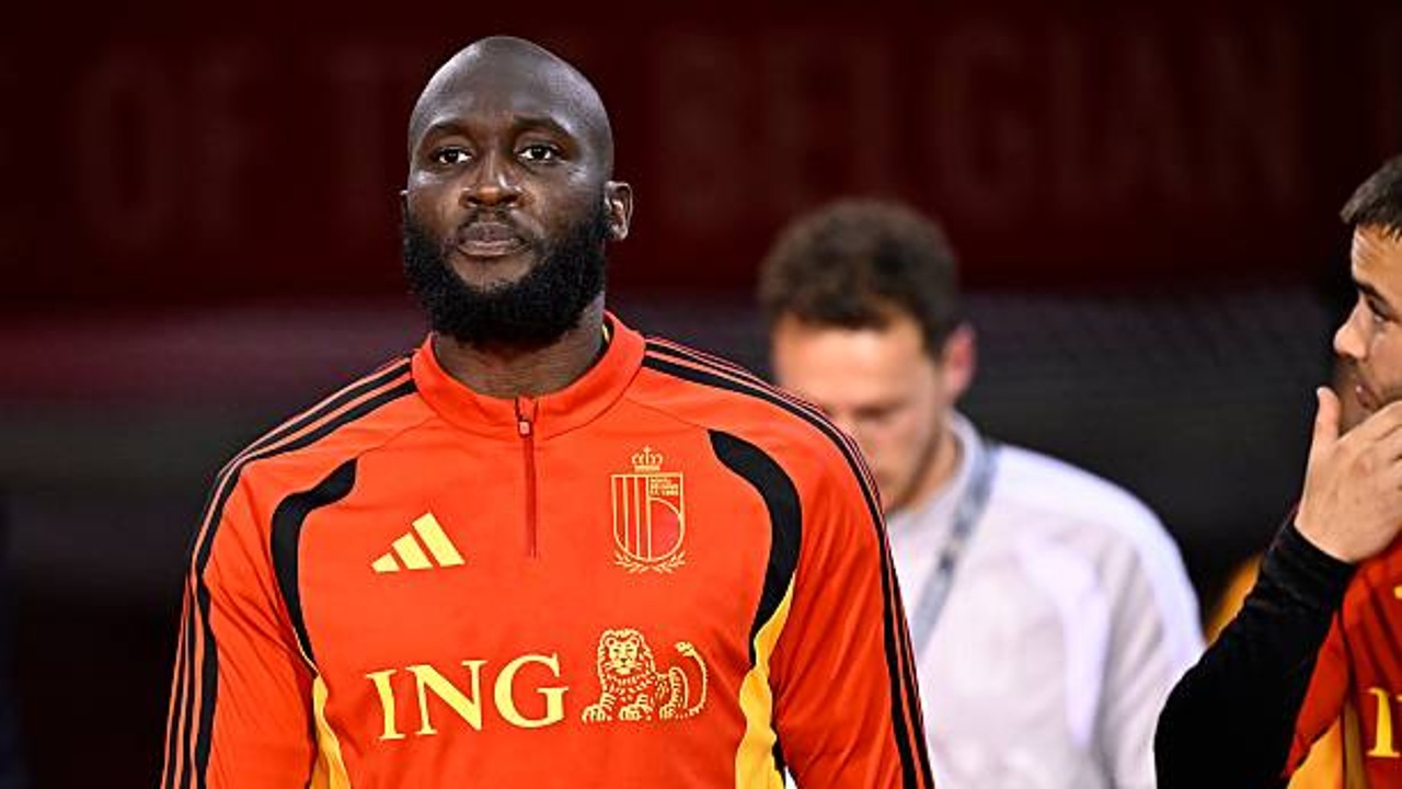 Mark van Bommel Tanggapi Situasi Romelu Lukaku di Timnas Belgia