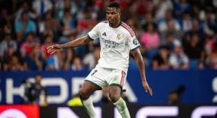 Denzel Dumfries: Semua Keluarga Saya Masih Jadi Tifosi Inter Milan