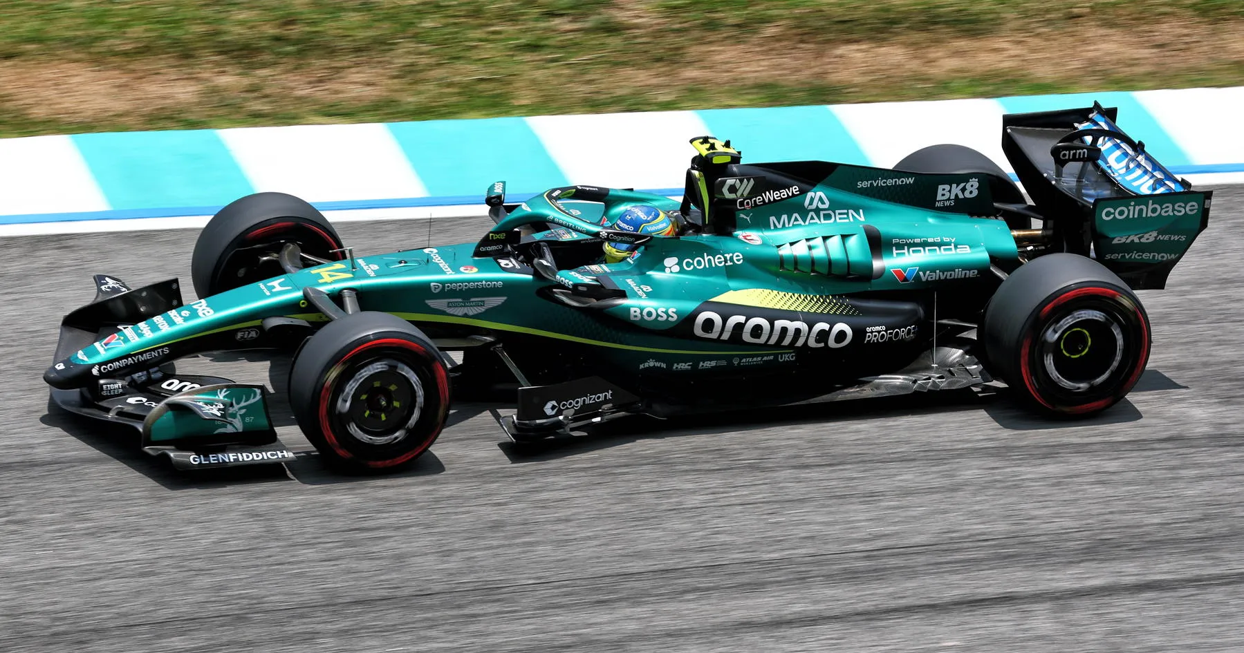 Honda Apresiasi Langkah Maju Aston Martin di Bahrain - sumber: (racingnews365)
