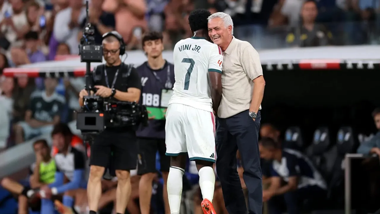Jose Mourinho Tetap Menaruh Kepercayaan pada Vinicius