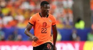 Pistocchi Kritisi Pujian Denzel Dumfries dan Bisseck Soal Matteo Darmian