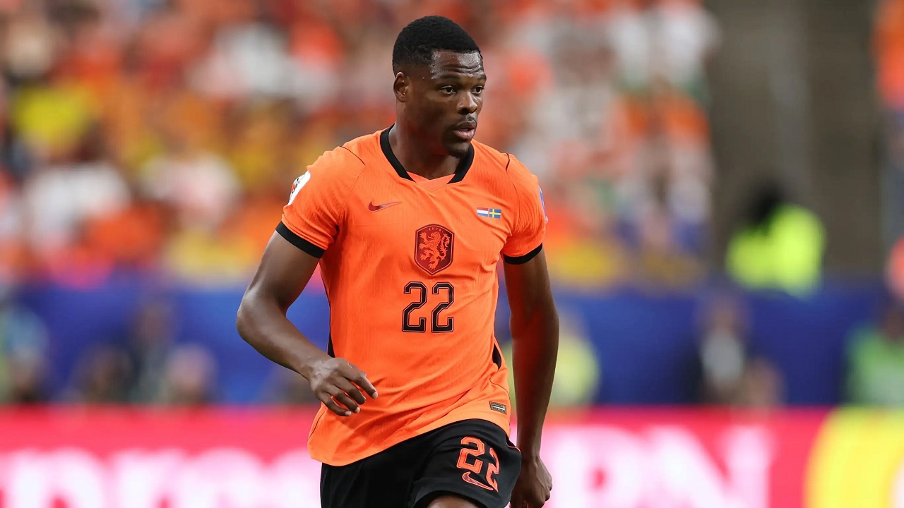 Pistocchi Kritisi Pujian Denzel Dumfries dan Bisseck Soal Matteo Darmian