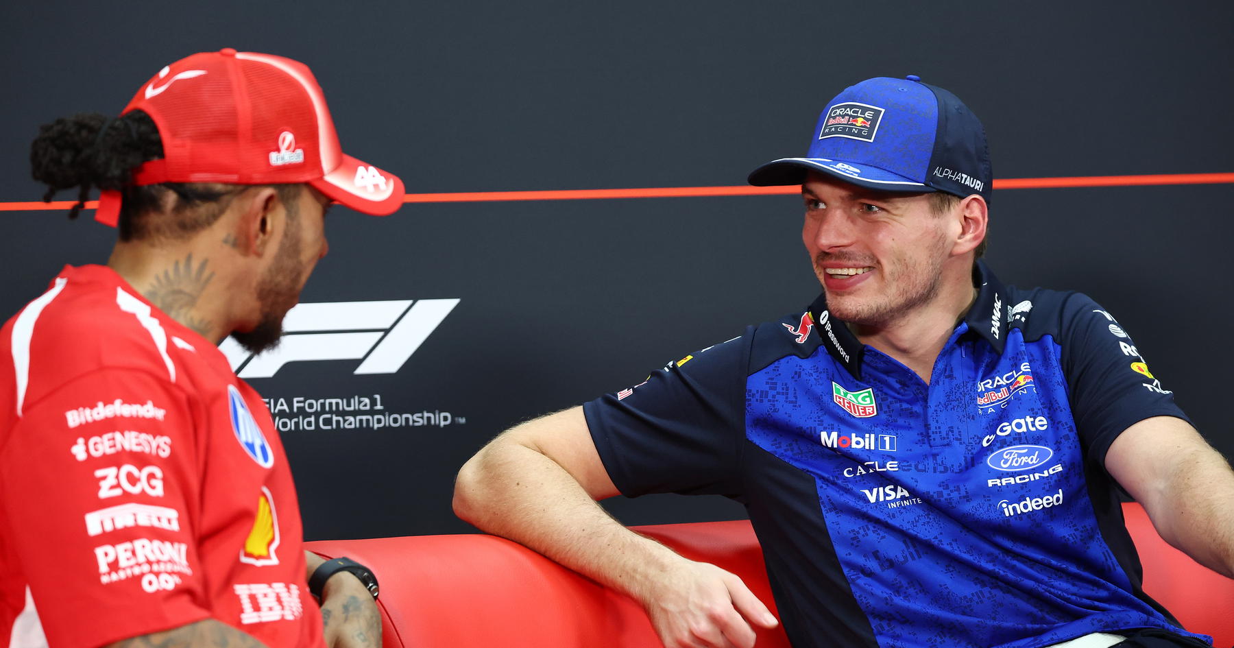 Verstappen-Hamilton Kembali Adu Kuat Sejak Abu Dhabi 2021