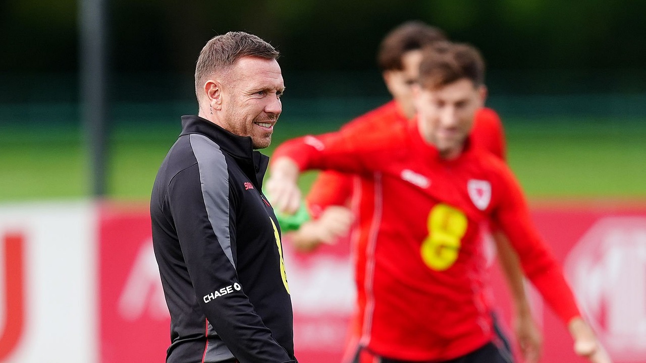 Craig Bellamy Incar Pot Unggulan Euro 2028 Usai Wales Kejutkan Norwegia
