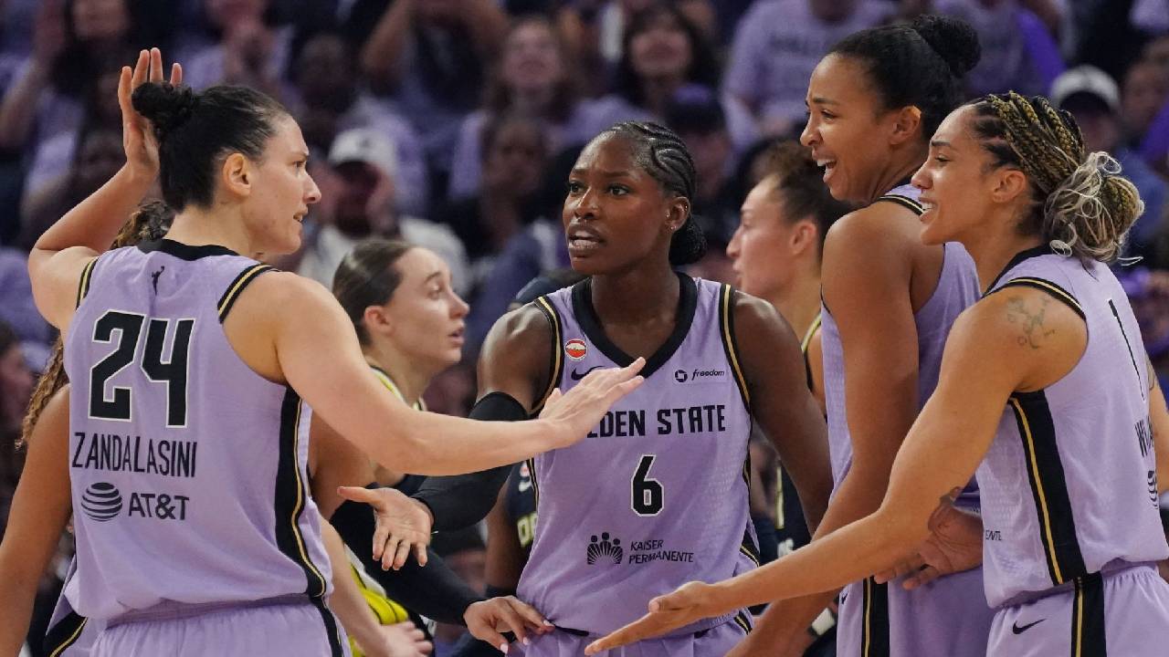 Golden State Valkyries Berusaha Tembus Dominasi Aces di Semifinal WNBA