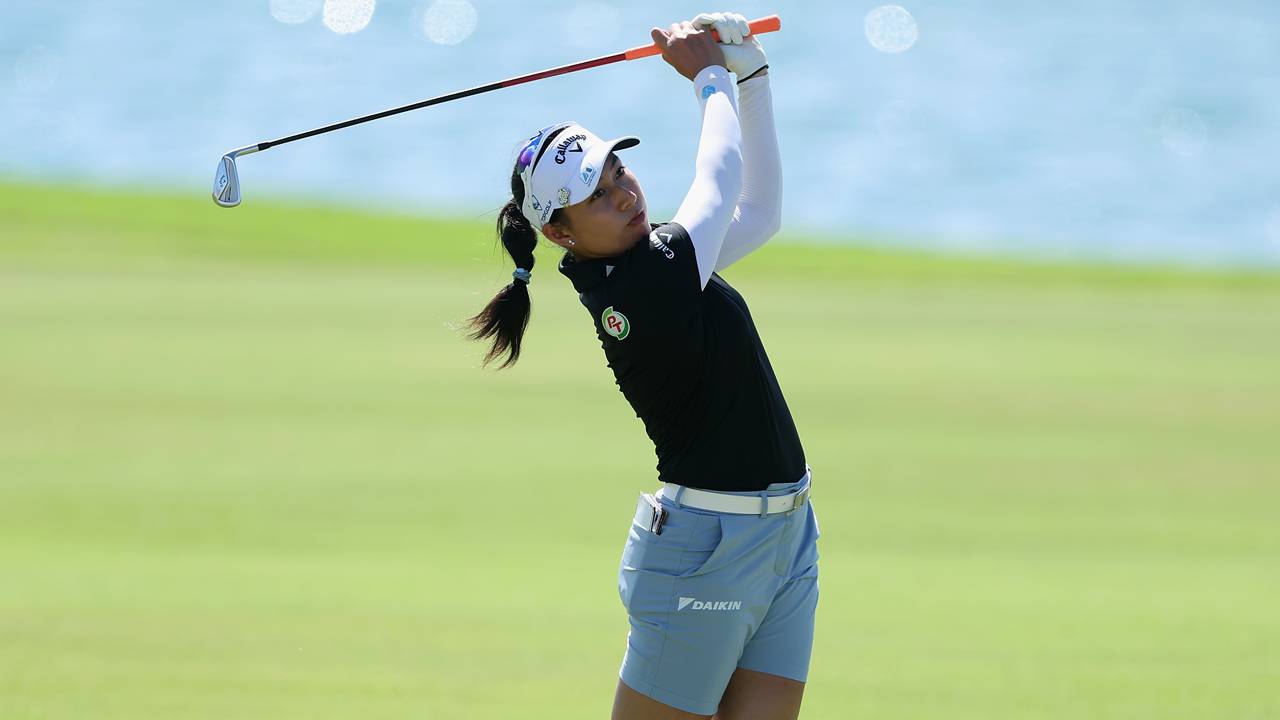 Jeeno Thitikul Memimpin Jelang Putaran Final LOTTE Championship