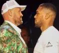 Legenda Tinju Ini Sebut Tyson Fury dan Joshua Layak Bertarung untuk Gelar
