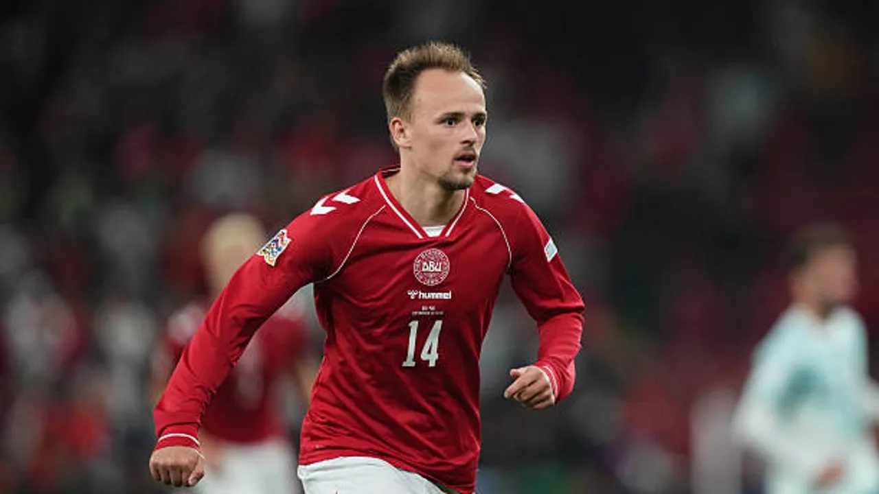 Mikkel Damsgaard Dipastikan Absen Bela Denmark Lawan Wales