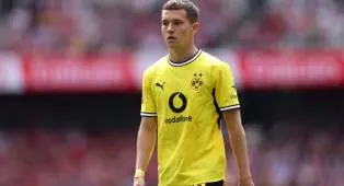 Pelatih Yunani Bantah Dihubungi Dortmund Soal Eksploitasi Konstantinos Karetsas
