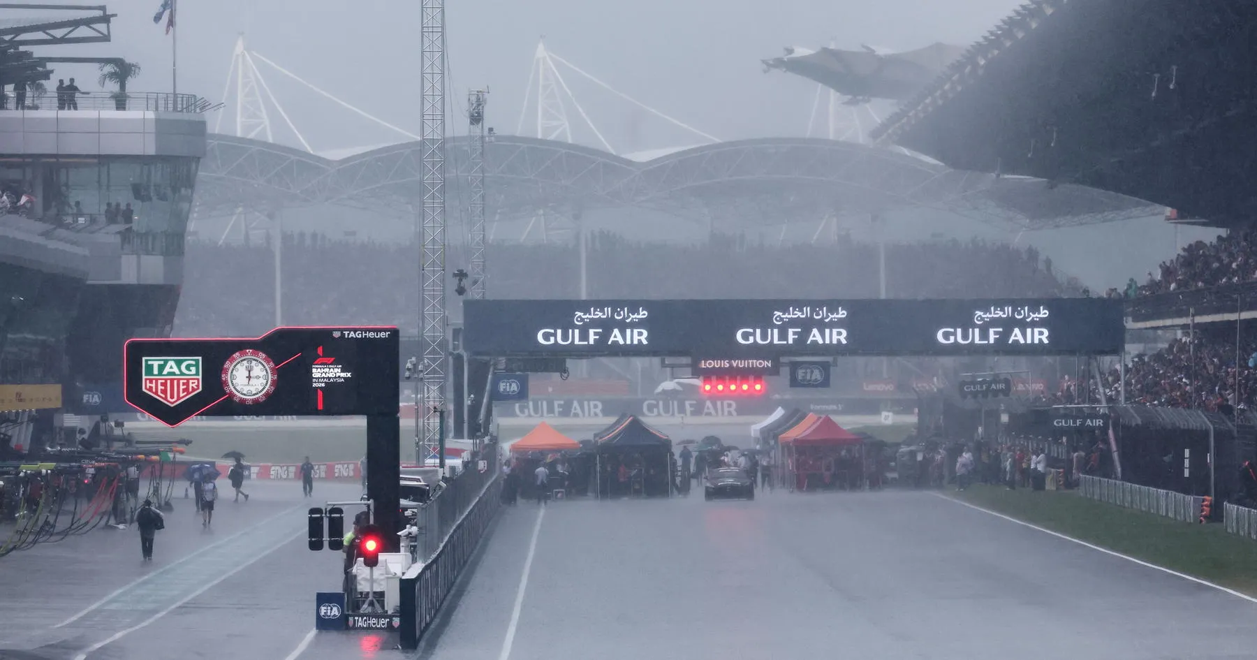 Penjelasan Aturan Poin F1 Saat Badai Hantam GP Bahrain - sumber: (racingnews365)