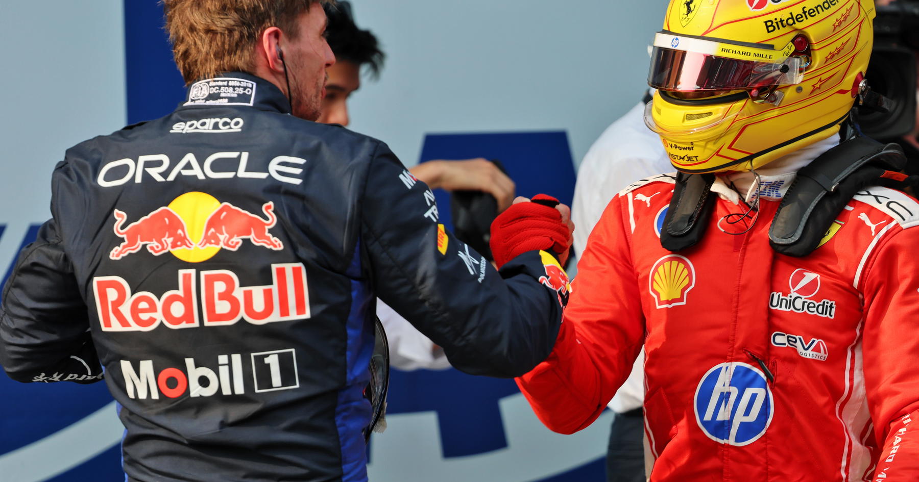 Verstappen dan Hamilton Ungguli Mercedes di GP Bahrain