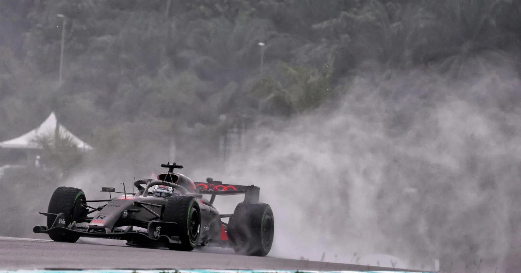 Audi Didenda €30,000 di F1 Usai Insiden Hulkenberg - sumber: (racingnews365)
