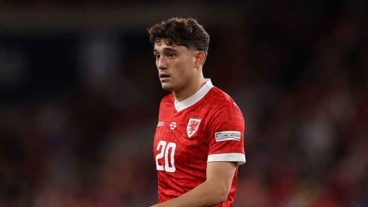 Dikabarkan Ingin Pergi, Daniel Farke Tak Berniat Lepas Daniel James