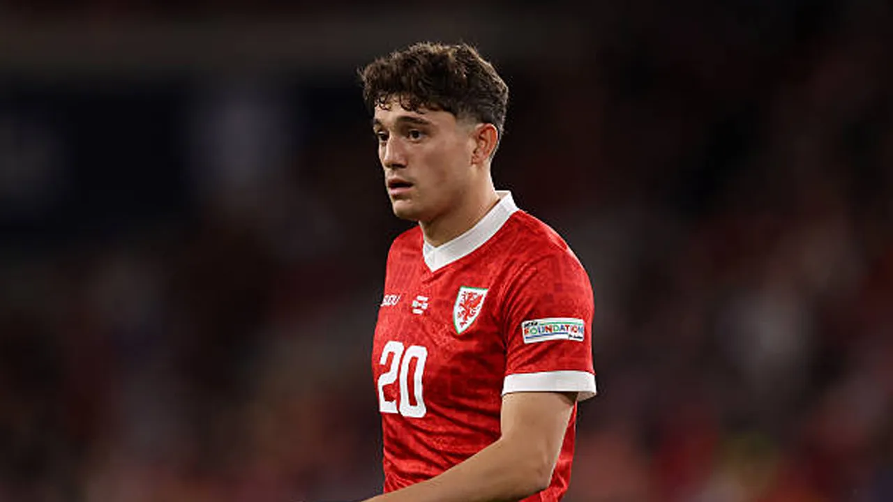 Dikabarkan Ingin Pergi, Daniel Farke Tak Berniat Lepas Daniel James