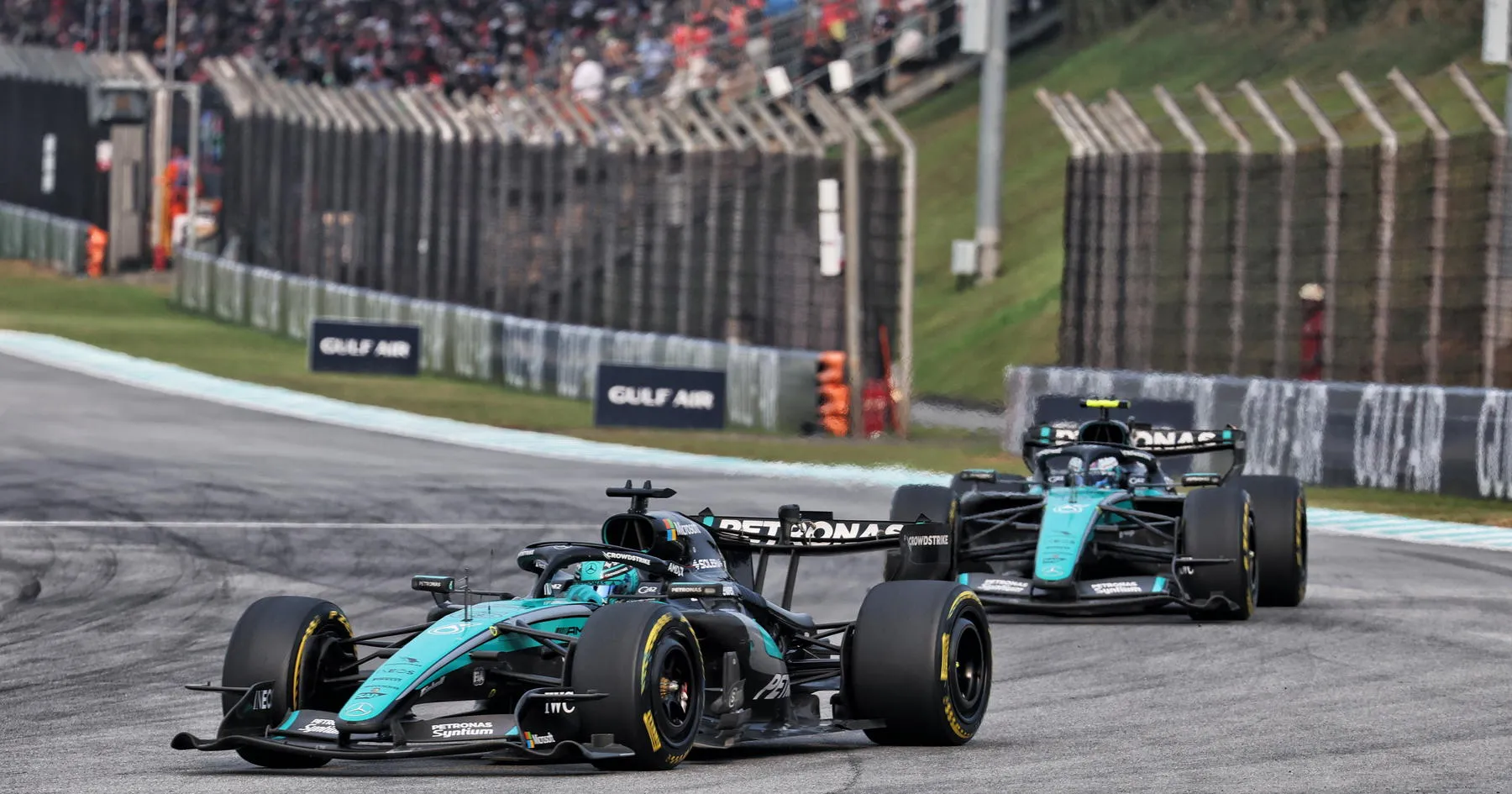 George Russell Kritik Kekacauan Balapan F1 di Malaysia - sumber: (racingnews365)