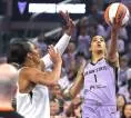 Golden State Valkyries Ungguli Las Vegas Aces di Game 1 Semifinal WNBA