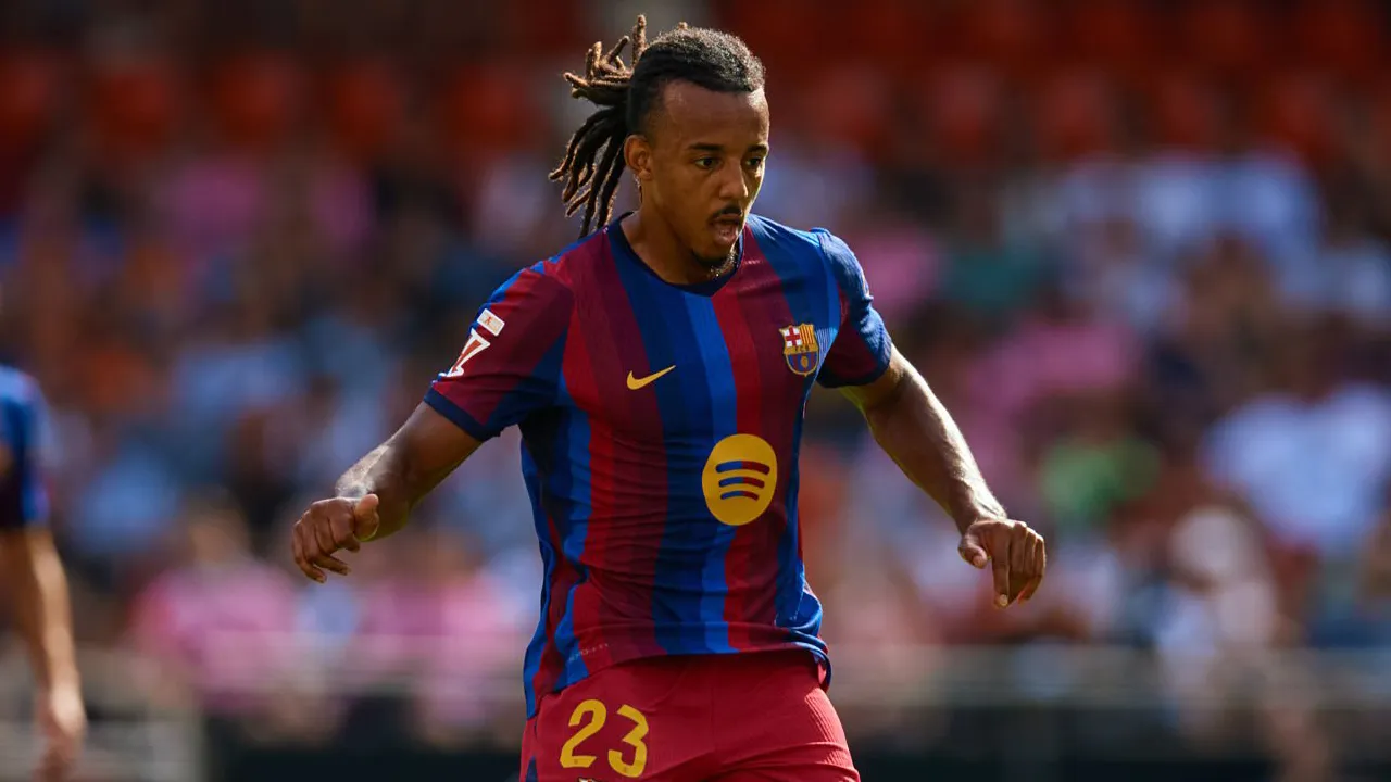 Lima Klub Premier League Pantau Situasi Jules Kounde di Barcelona