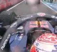 Max Verstappen Menang Meski Ban Tertusuk Paku di GP Bahrain