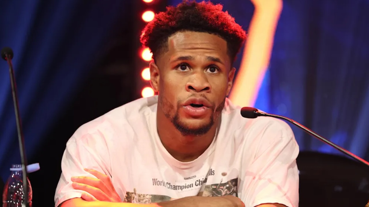 Negosiasi Sempat Meredup, Sinyal Duel Devin Haney vs Stevenson Menguat