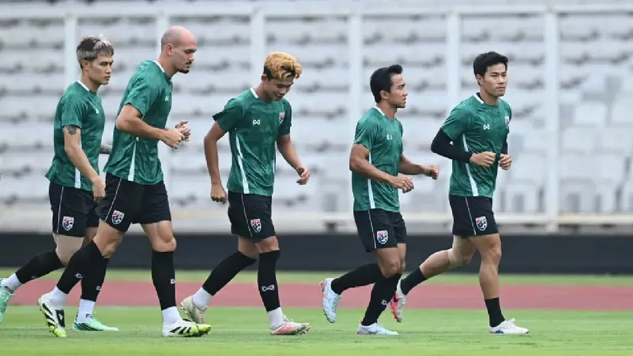 Parkir 10 Pemain Inti, Thailand Simpan Tenaga Hancurkan Indonesia di Final