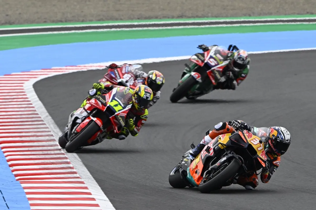 Pedro Acosta Alami Masalah Aneh di Balapan MotoGP Jepang - sumber: (motorsport)
