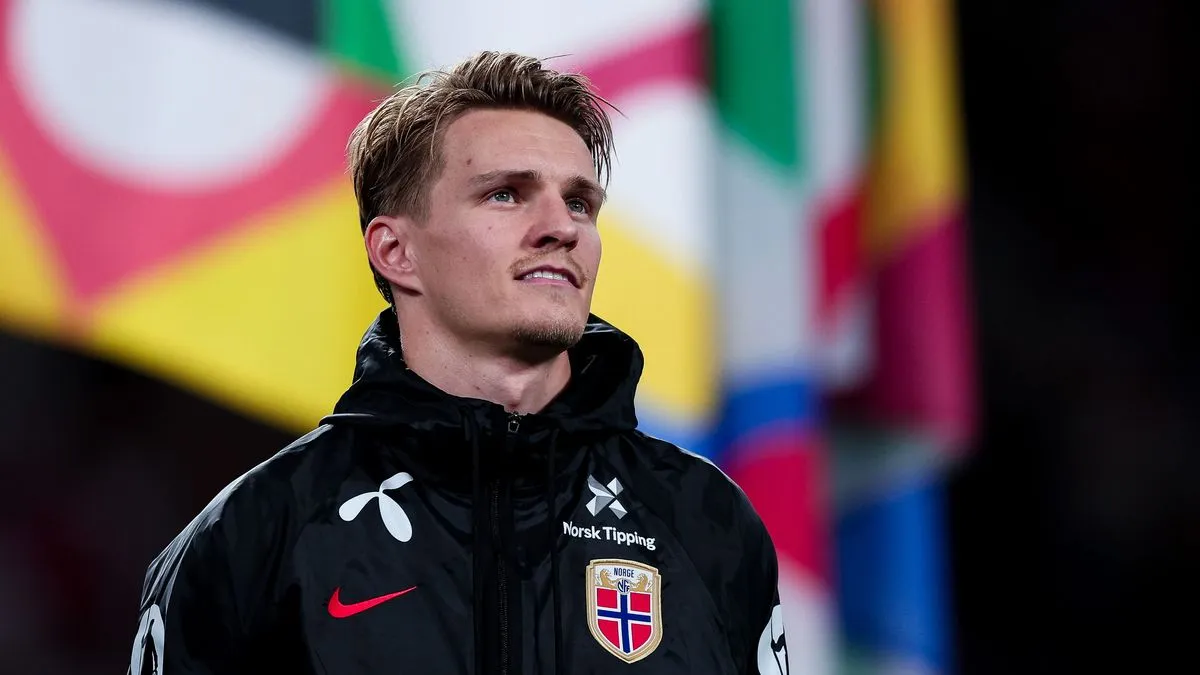 Pelatih Norwegia Ungkap Rencana Odegaard Usai Penerbangan - sumber: (footballlondon)