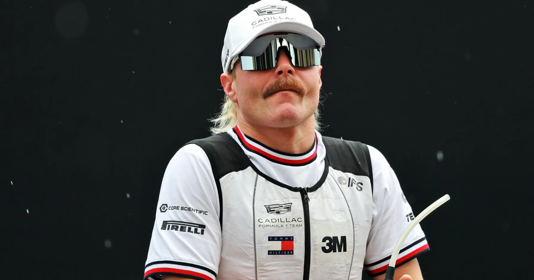Valtteri Bottas Tempuh Jalur Tak Biasa ke Singapura dengan Sepeda - sumber: (racingnews365)