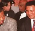 Fury Sebut Muhammad Ali Mampu Tumbangkan Mike Tyson
